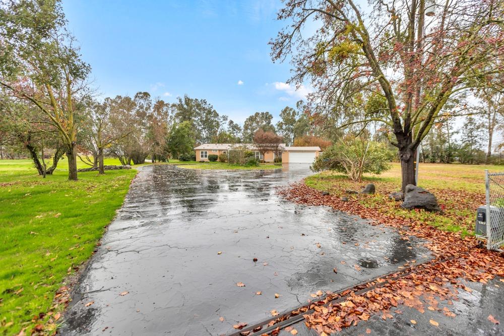 Detail Gallery Image 14 of 36 For 24397 N Graham Rd, Acampo,  CA 95220 - 3 Beds | 2/1 Baths