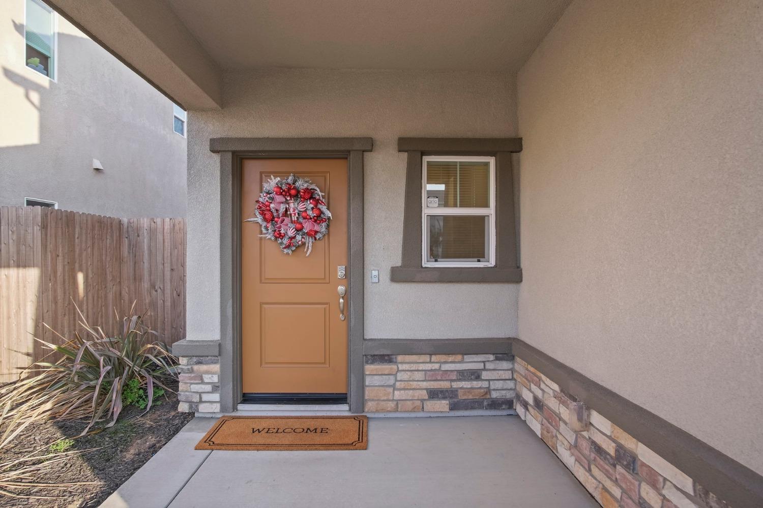 Detail Gallery Image 7 of 44 For 1452 Dorona Ln, Manteca,  CA 95336 - 4 Beds | 2/1 Baths