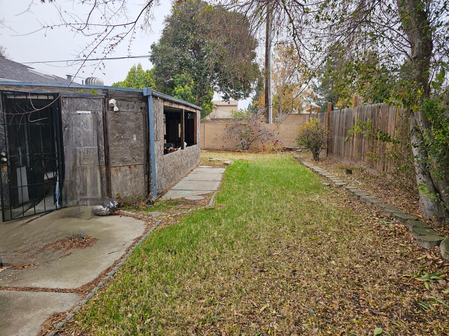 Detail Gallery Image 12 of 16 For 560 Yosemite Dr, Tracy,  CA 95376 - 4 Beds | 2 Baths