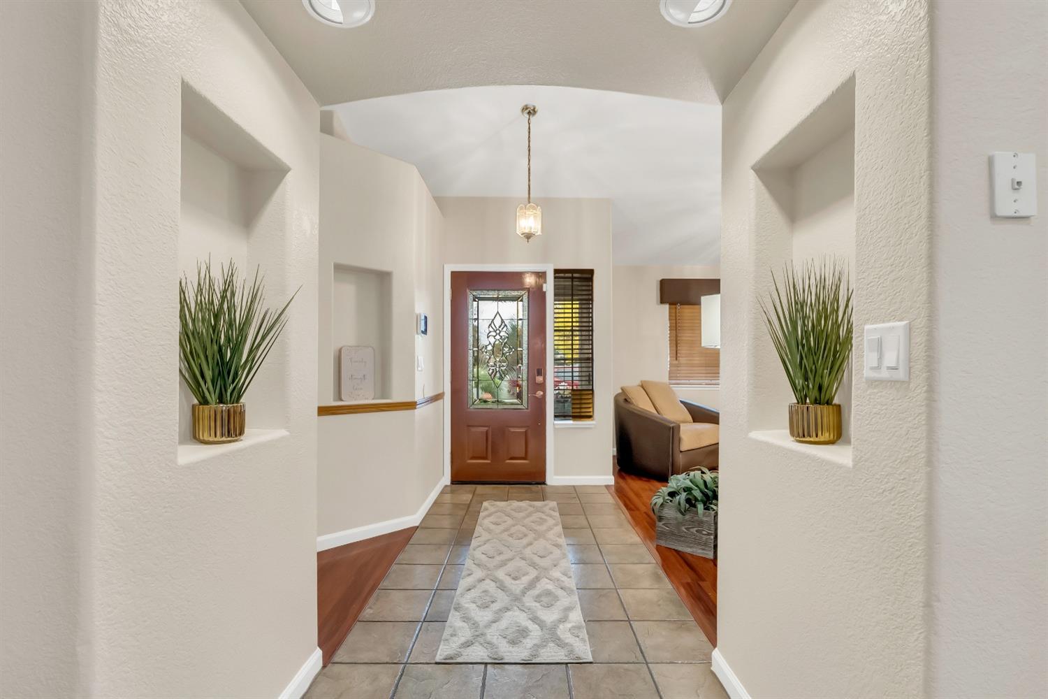 Detail Gallery Image 15 of 39 For 9372 Blackswain Pl, Stockton,  CA 95219 - 4 Beds | 2 Baths