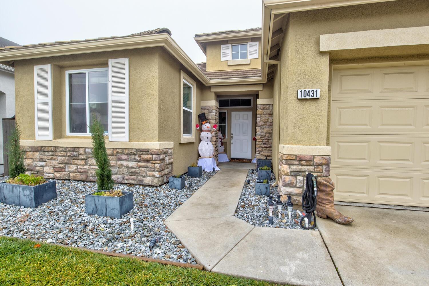 Detail Gallery Image 3 of 49 For 10431 Dnieper Ln, Stockton,  CA 95219 - 4 Beds | 2 Baths