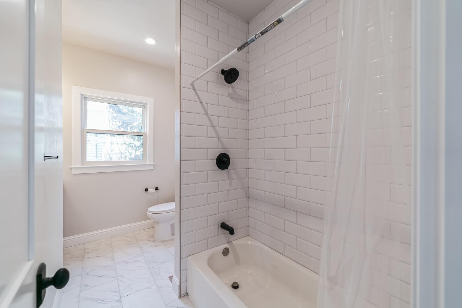 Detail Gallery Image 39 of 45 For 3042 Martin Luther King Jr Way, Berkeley,  CA 94703 - – Beds | – Baths