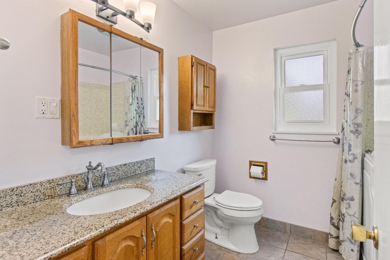 Detail Gallery Image 14 of 27 For 6930 Pecan Ave, Orangevale,  CA 95662 - 3 Beds | 1/1 Baths