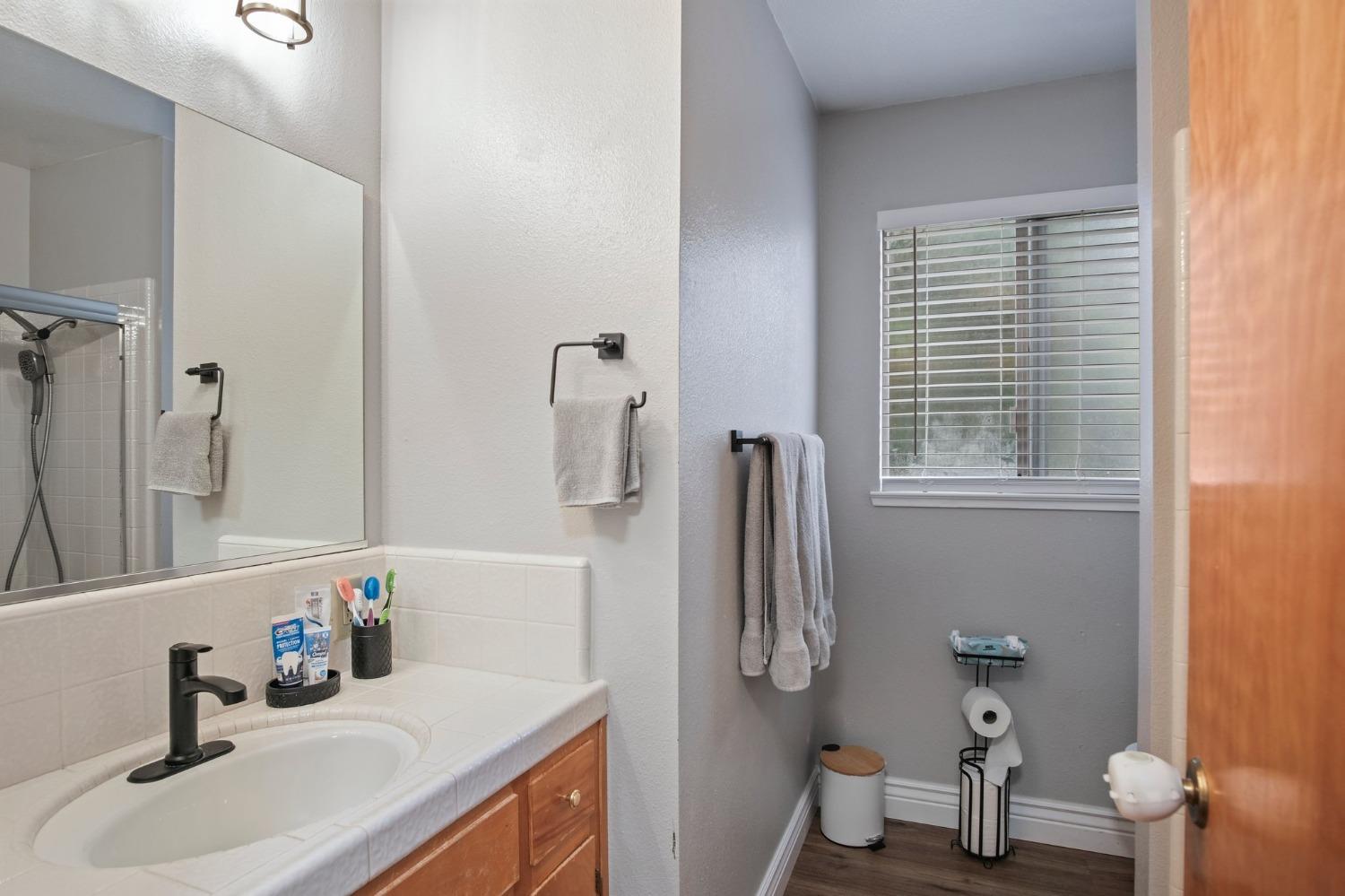 Detail Gallery Image 10 of 23 For 1404 Brannon Ave, Modesto,  CA 95350 - 3 Beds | 1/1 Baths