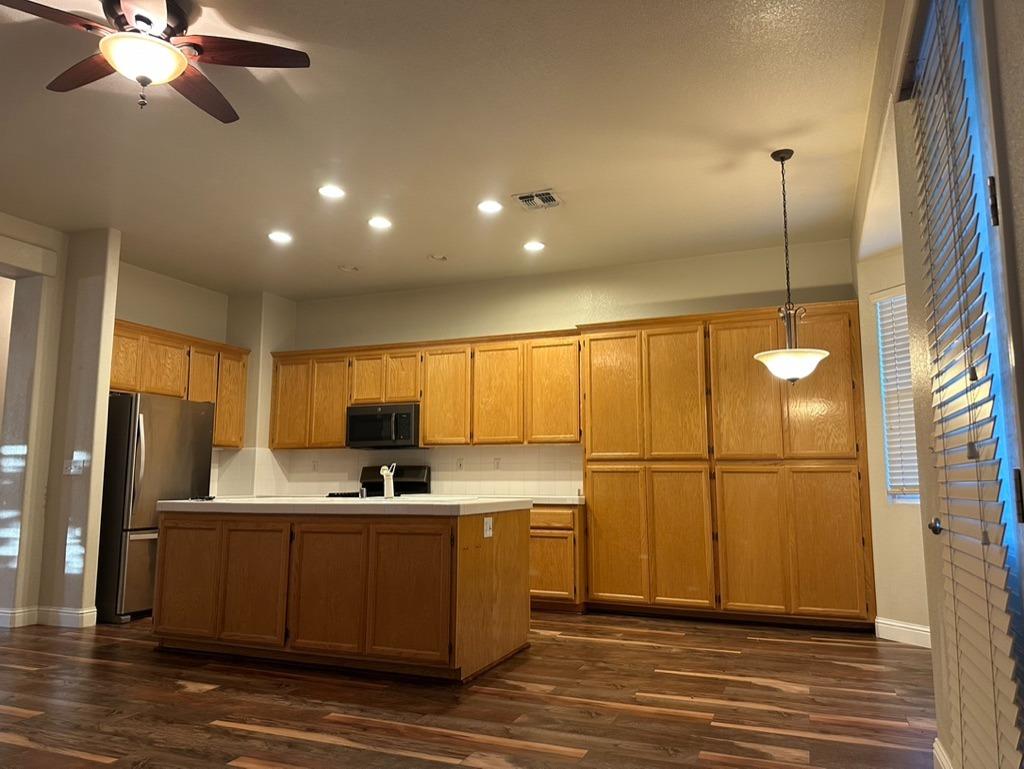 Detail Gallery Image 6 of 24 For 7862 Fawn Trail Way, Antelope,  CA 95843 - 4 Beds | 2 Baths