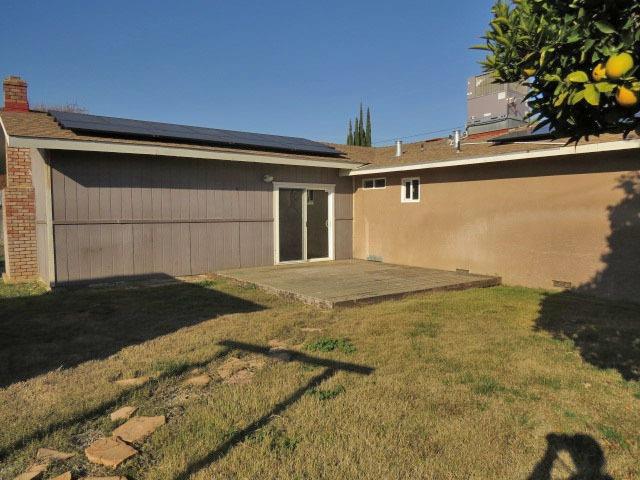 Detail Gallery Image 7 of 15 For 1970 Elmer Ave #B,  Yuba City,  CA 95993 - 3 Beds | 2 Baths