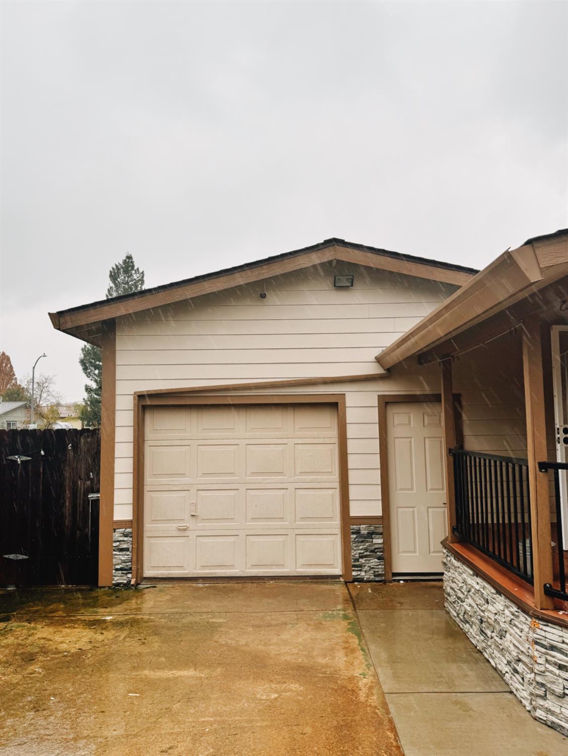 Detail Gallery Image 4 of 20 For 6646 Beamer Way, Rio Linda,  CA 95673 - 3 Beds | 2/1 Baths