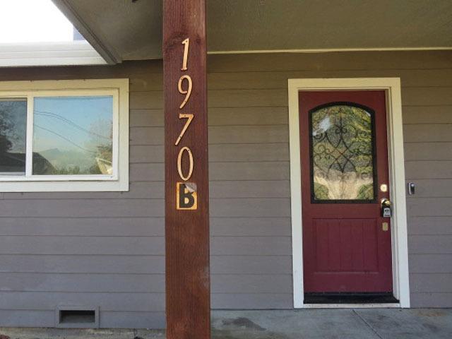 Detail Gallery Image 2 of 15 For 1970 Elmer Ave #B,  Yuba City,  CA 95993 - 3 Beds | 2 Baths