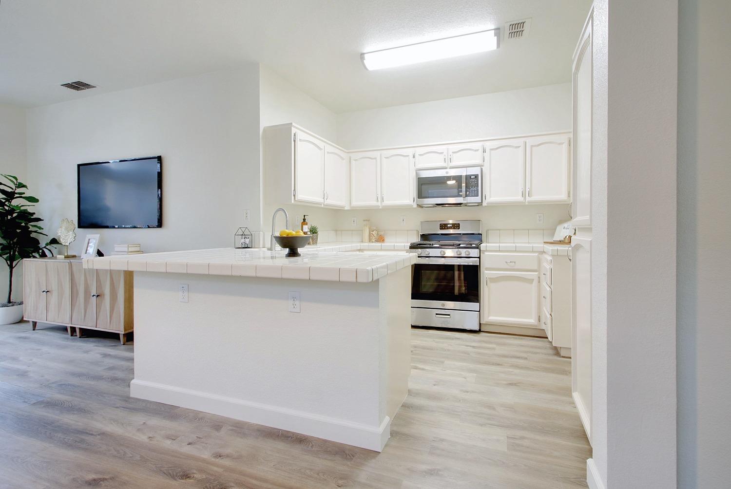 Detail Gallery Image 18 of 39 For 9269 Spilsby Ct, Sacramento,  CA 95829 - 3 Beds | 2 Baths