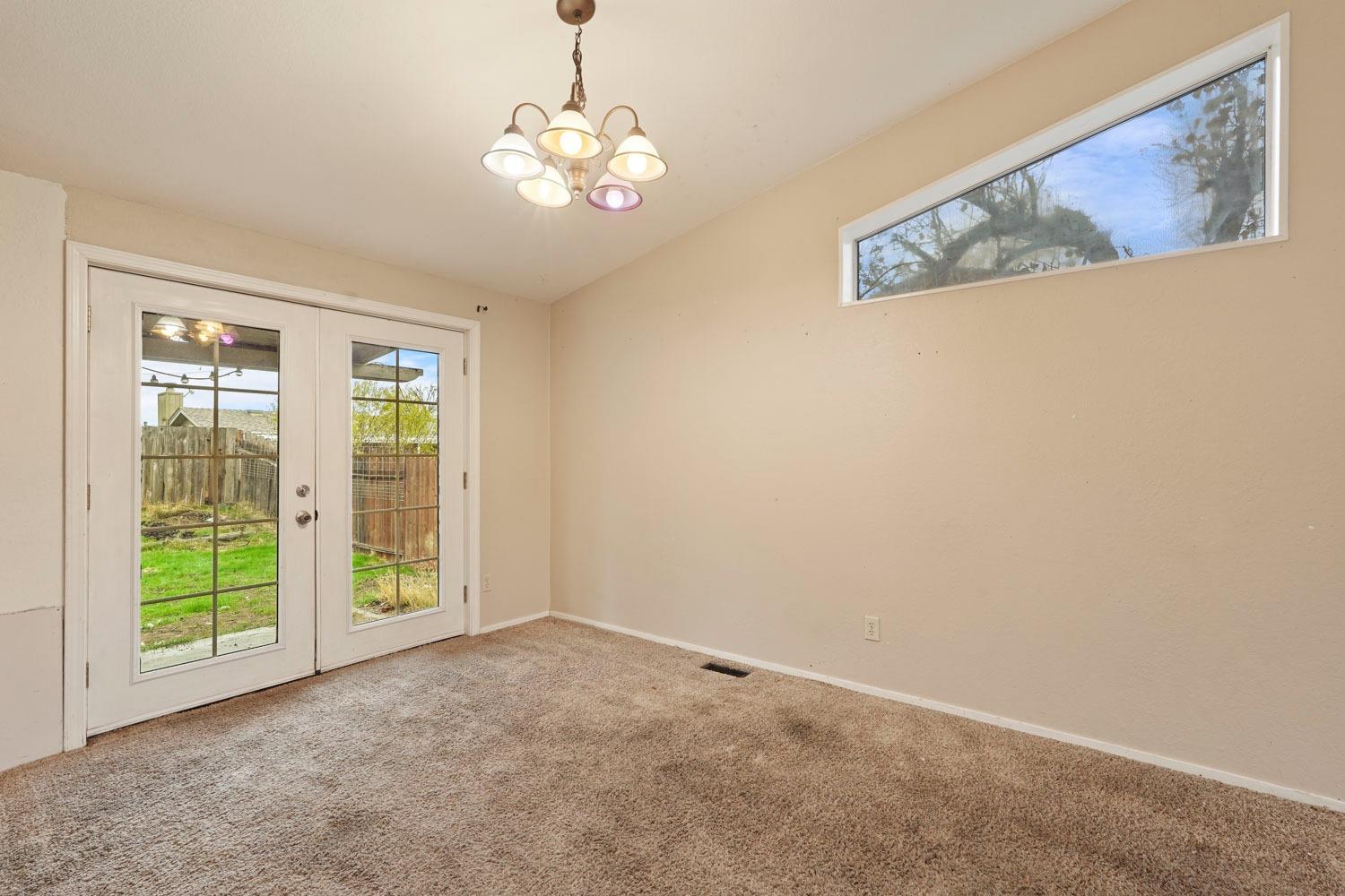 Detail Gallery Image 16 of 44 For 369 Deer Field Cir, Copperopolis,  CA 95228 - 3 Beds | 2 Baths