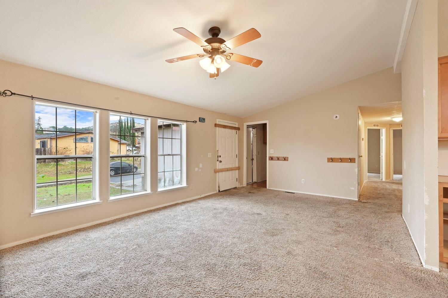 Detail Gallery Image 9 of 44 For 369 Deer Field Cir, Copperopolis,  CA 95228 - 3 Beds | 2 Baths