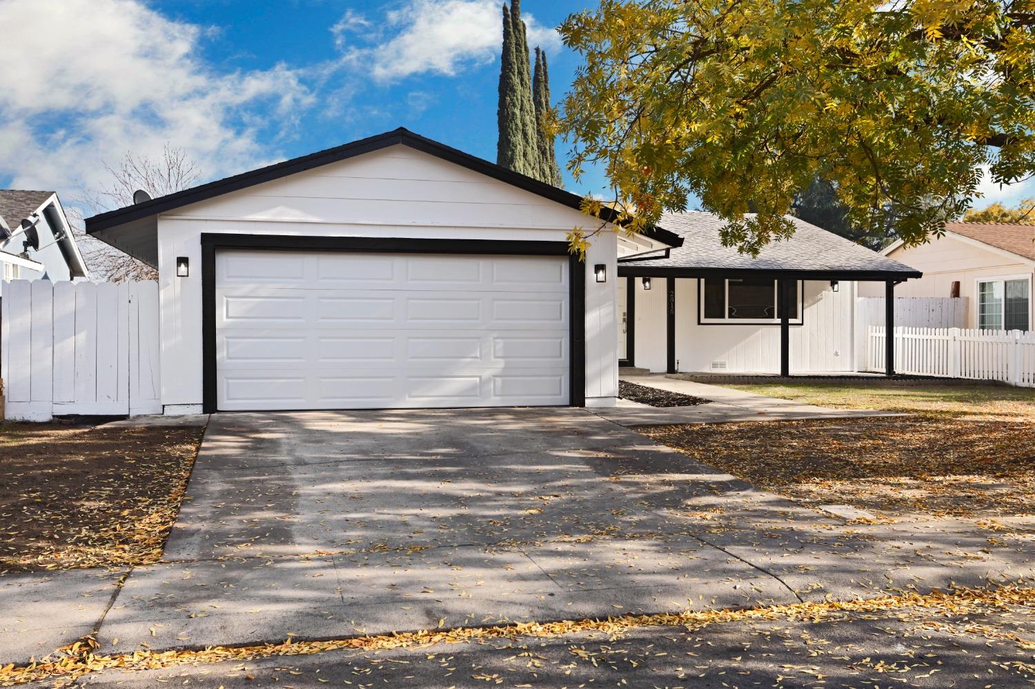 Detail Gallery Image 2 of 15 For 2816 Paso Robles Dr, Modesto,  CA 95350 - 4 Beds | 2 Baths