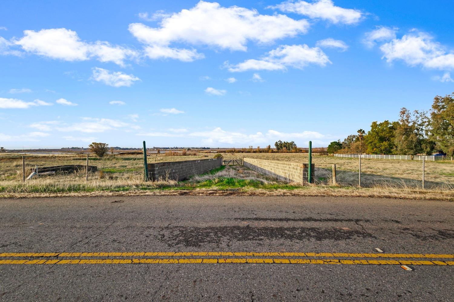 Spring Valley Road, Marysville, California image 1