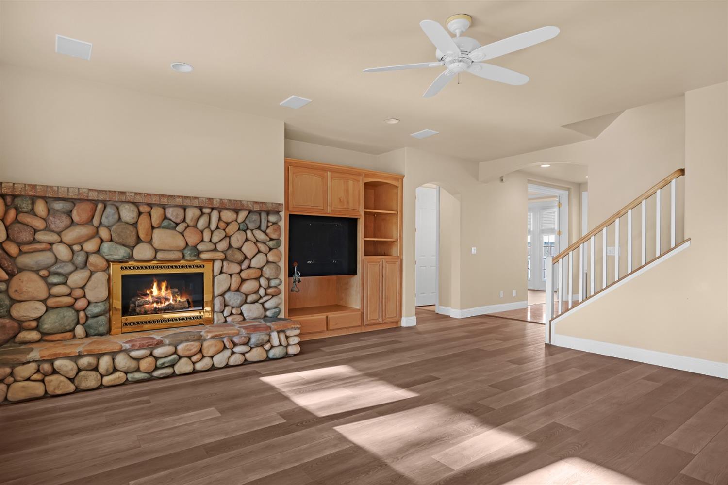 Detail Gallery Image 25 of 69 For 67 Gingerhill Ct, Roseville,  CA 95678 - 5 Beds | 3/1 Baths