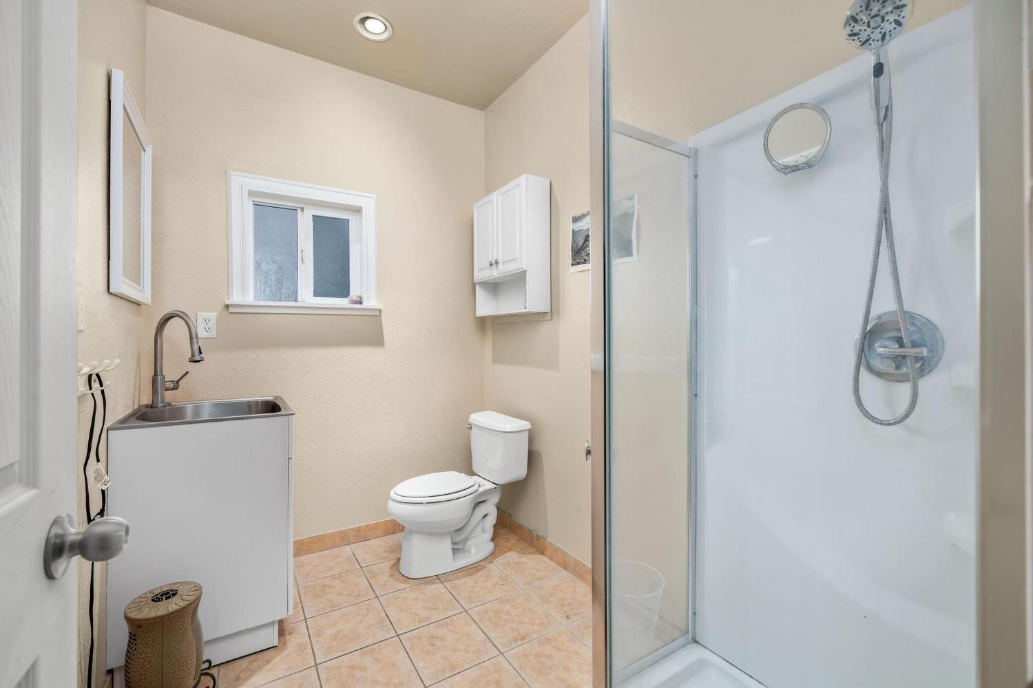 Detail Gallery Image 15 of 24 For 504 Ripona Ave, Ripon,  CA 95366 - 3 Beds | 1/1 Baths