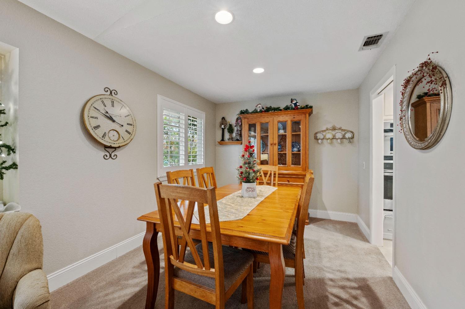 Detail Gallery Image 12 of 43 For 1761 Vista Creek Dr, Roseville,  CA 95661 - 3 Beds | 2 Baths