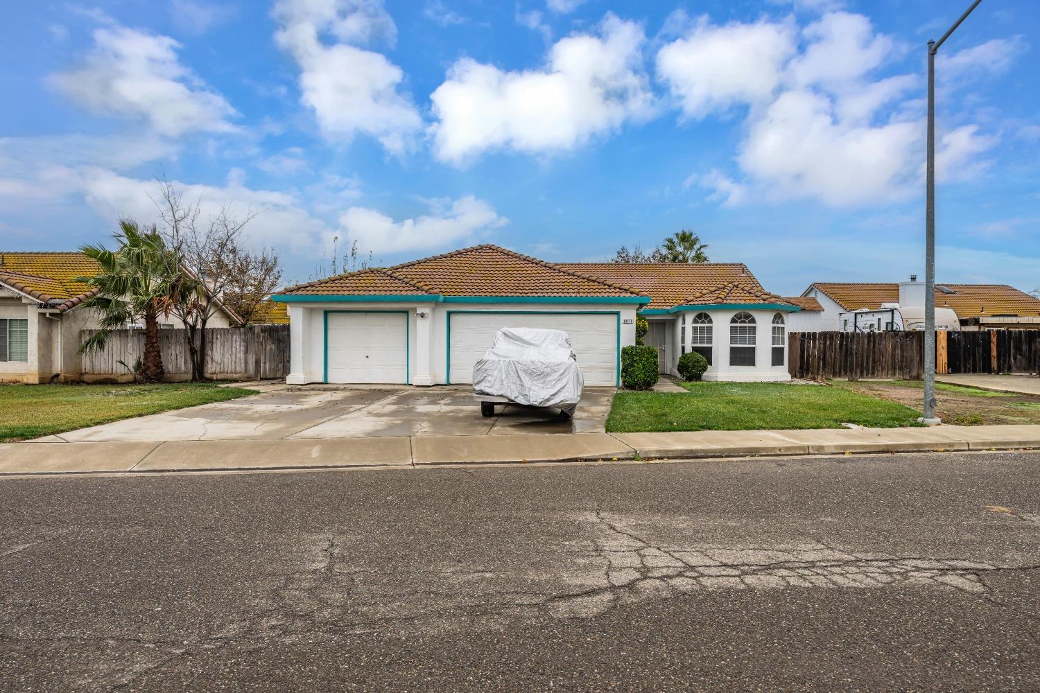 Detail Gallery Image 1 of 39 For 29179 Monterey Ct, Santa Nella,  CA 95322 - 3 Beds | 2 Baths