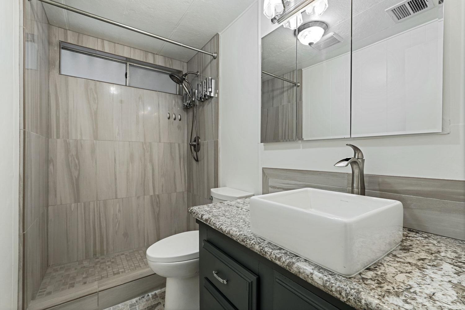 Detail Gallery Image 20 of 36 For 17251 N Tretheway Rd 14, Lockeford,  CA 95237 - 2 Beds | 1 Baths