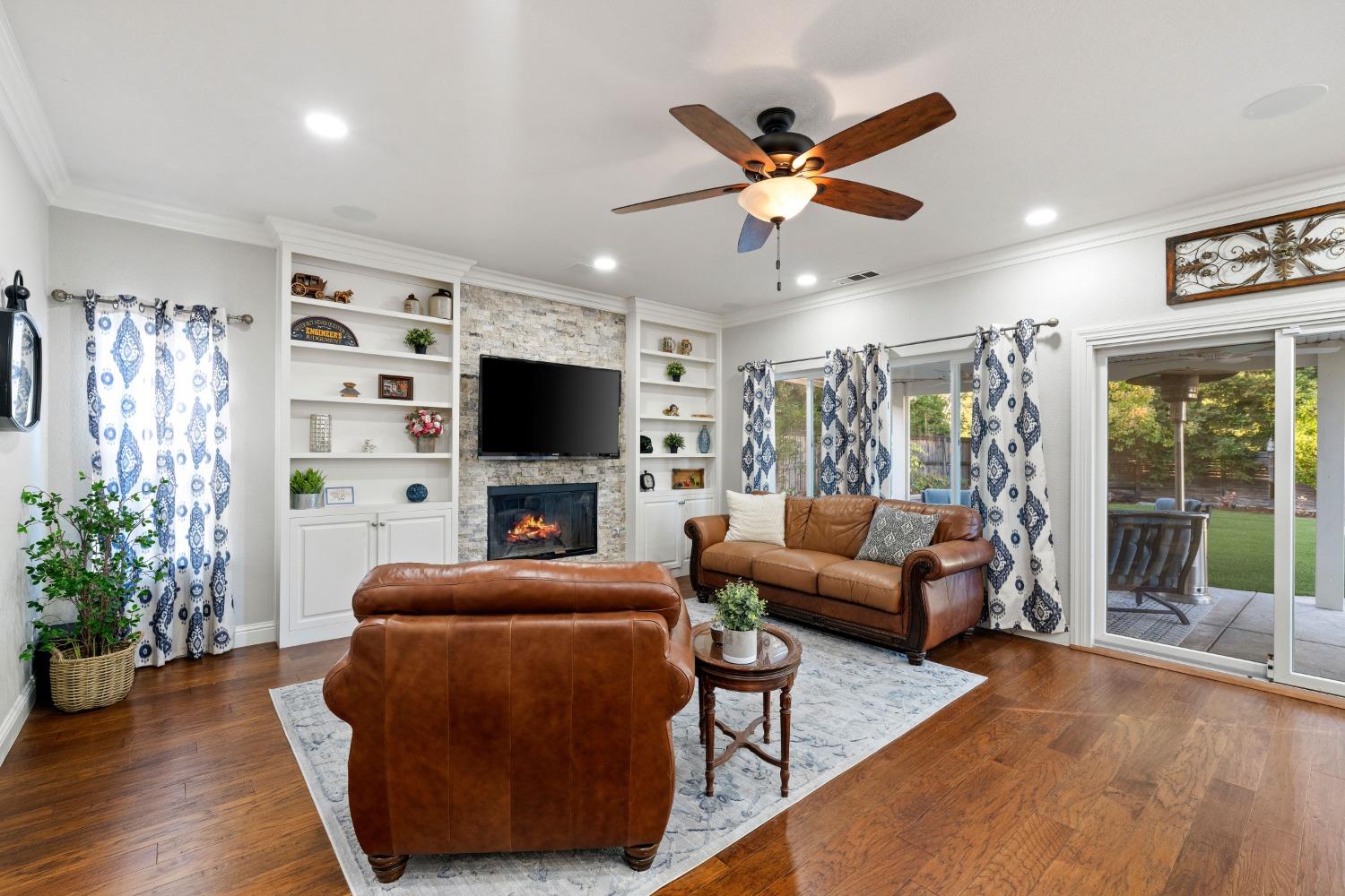 Detail Gallery Image 22 of 50 For 2020 Bates Cir, El Dorado Hills,  CA 95762 - 4 Beds | 2/1 Baths