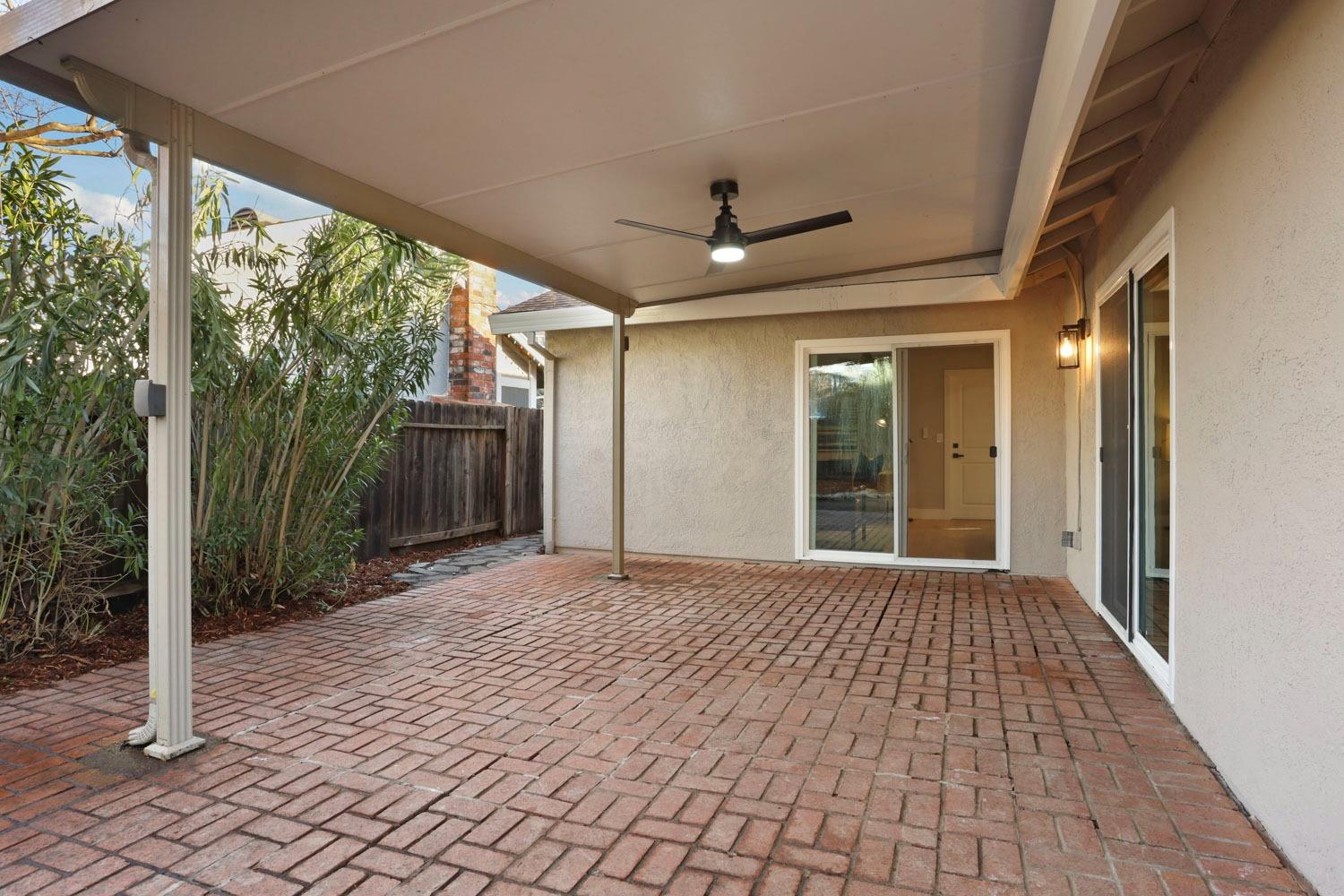 Detail Gallery Image 42 of 43 For 2260 Atrisco Cir, Sacramento,  CA 95833 - 3 Beds | 2 Baths