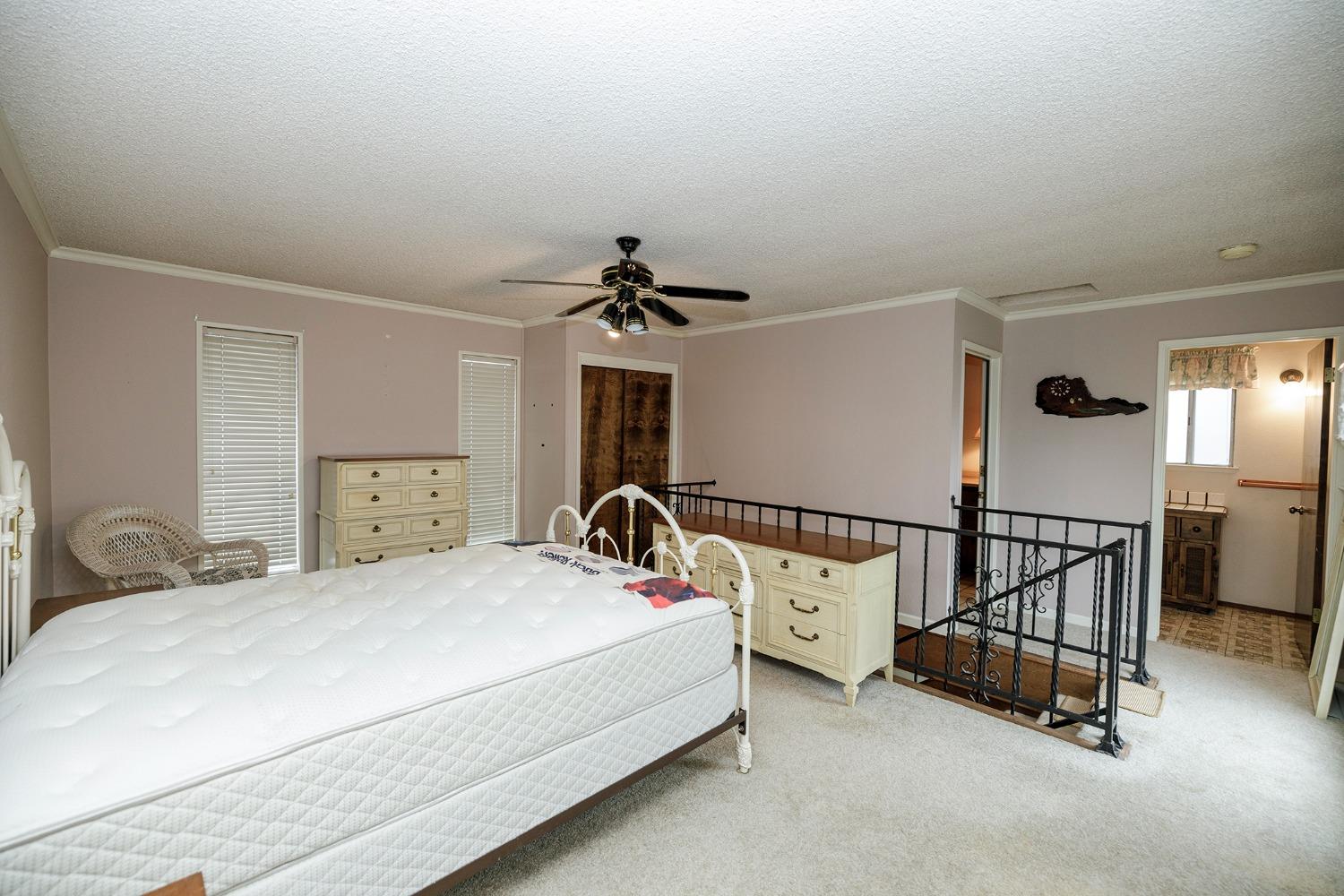 Detail Gallery Image 34 of 43 For 2281 Julie Ave, Turlock,  CA 95382 - 4 Beds | 2/1 Baths