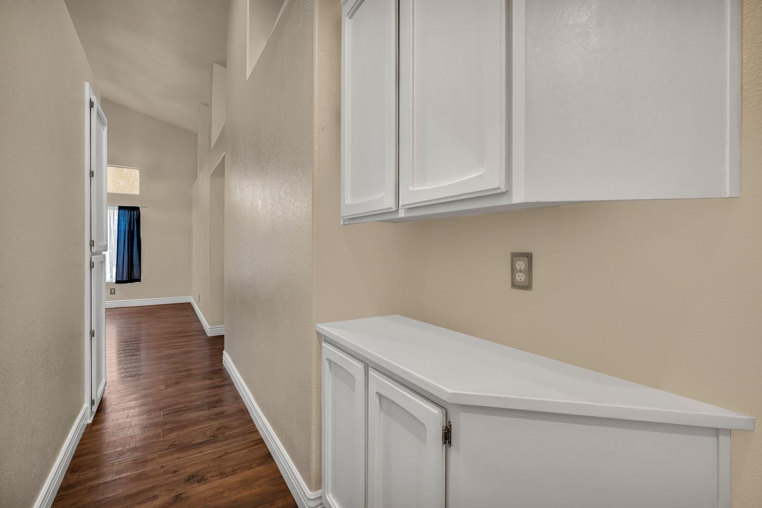 Detail Gallery Image 27 of 41 For 2083 Hastings Dr, Los Banos,  CA 93635 - 4 Beds | 2 Baths