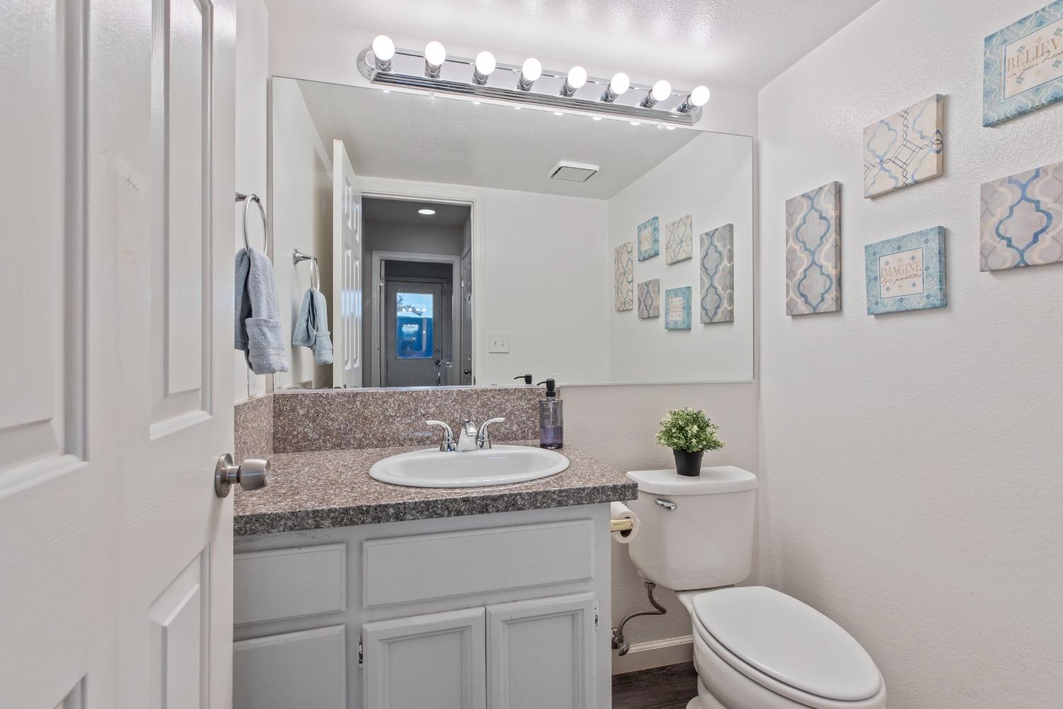 Detail Gallery Image 17 of 31 For 3858 Jacarandas Ct, Stockton,  CA 95206 - 3 Beds | 2/1 Baths