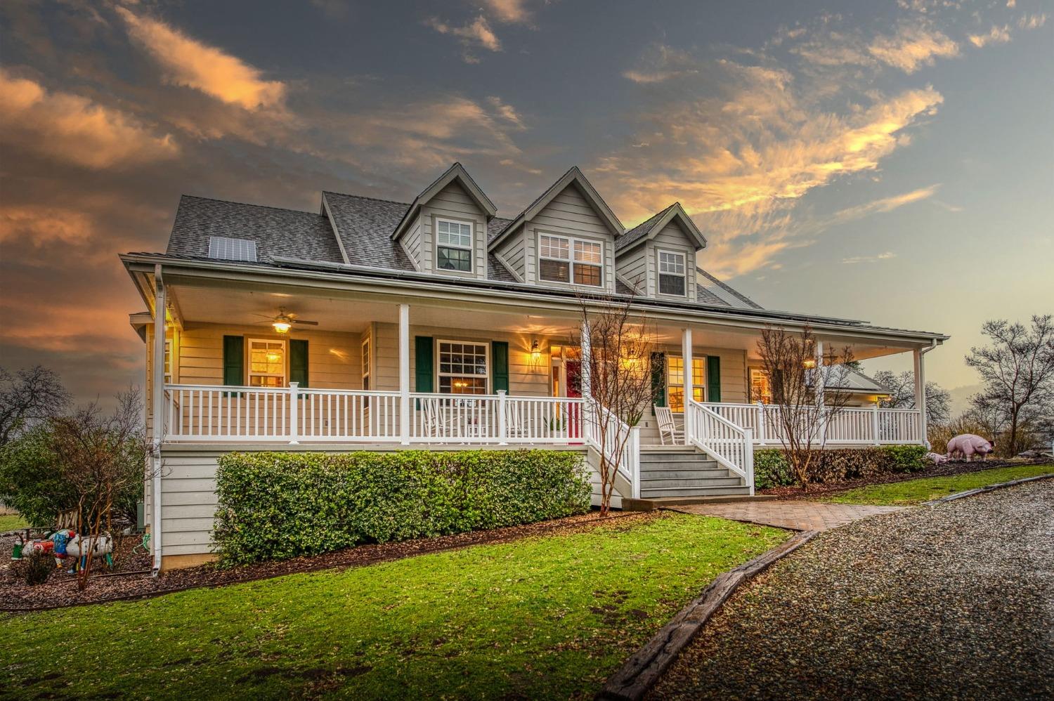 Detail Gallery Image 3 of 62 For 3223 Wild Rose Ct, Catheys Valley,  CA 95306 - 3 Beds | 3/1 Baths