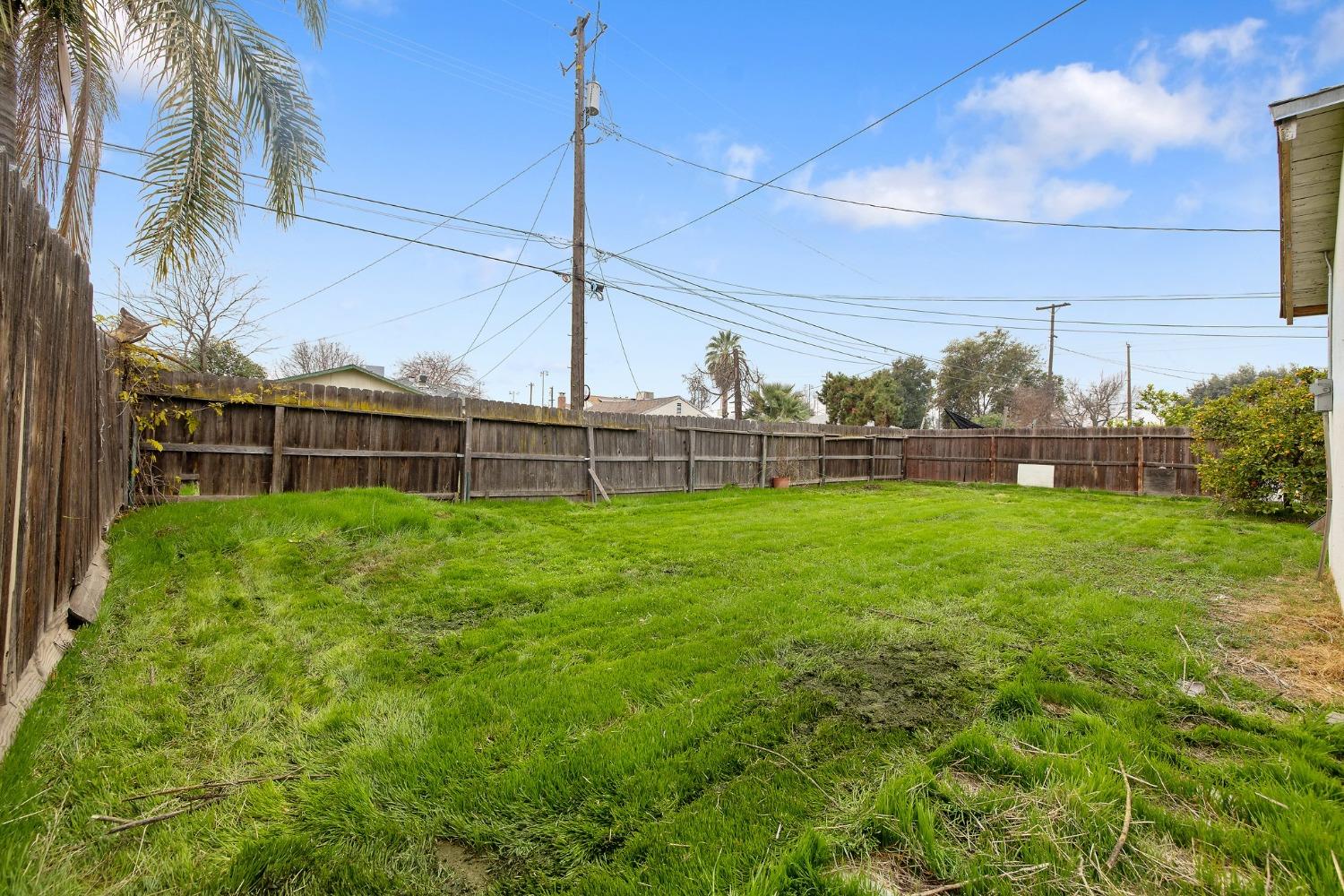 Detail Gallery Image 29 of 37 For 2134 E Cambridge Ave, Fresno,  CA 93703 - 3 Beds | 1 Baths