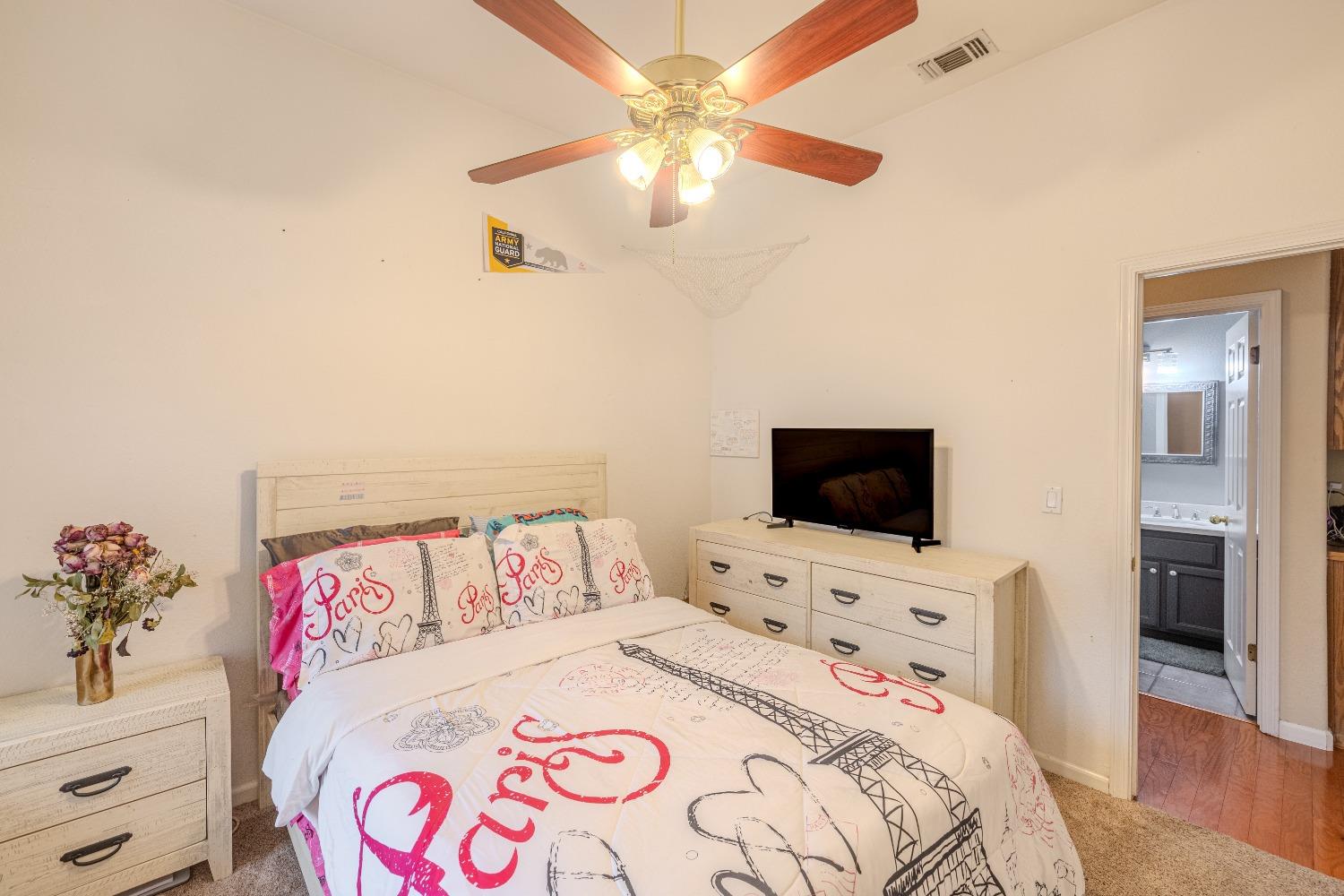 Detail Gallery Image 10 of 25 For 4106 Copper Hill Ct, Antelope,  CA 95843 - 4 Beds | 2 Baths