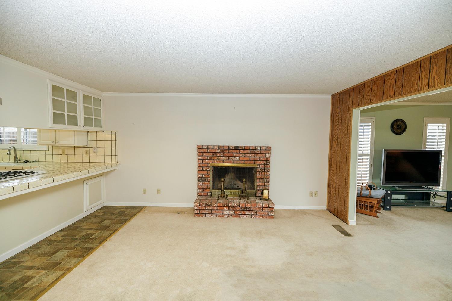 Detail Gallery Image 9 of 43 For 2281 Julie Ave, Turlock,  CA 95382 - 4 Beds | 2/1 Baths