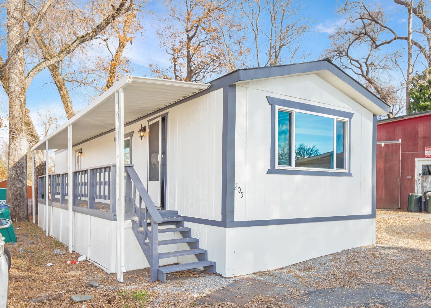 Detail Gallery Image 1 of 35 For 205 Robin St, Penn Valley,  CA 95946 - 2 Beds | 1 Baths