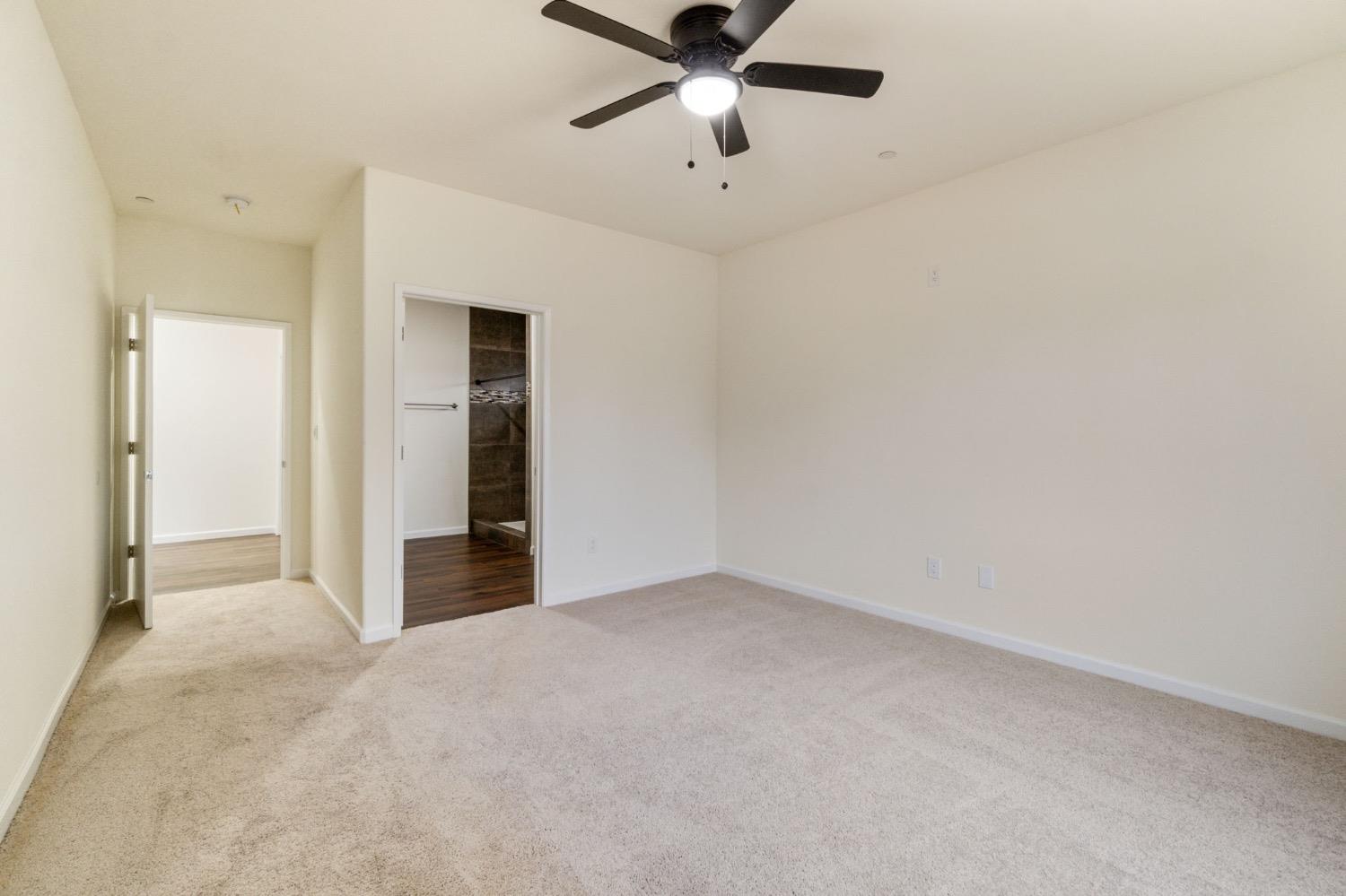 Detail Gallery Image 18 of 28 For 5195 E Madison Ave, Fresno,  CA 93727 - 5 Beds | 2/1 Baths