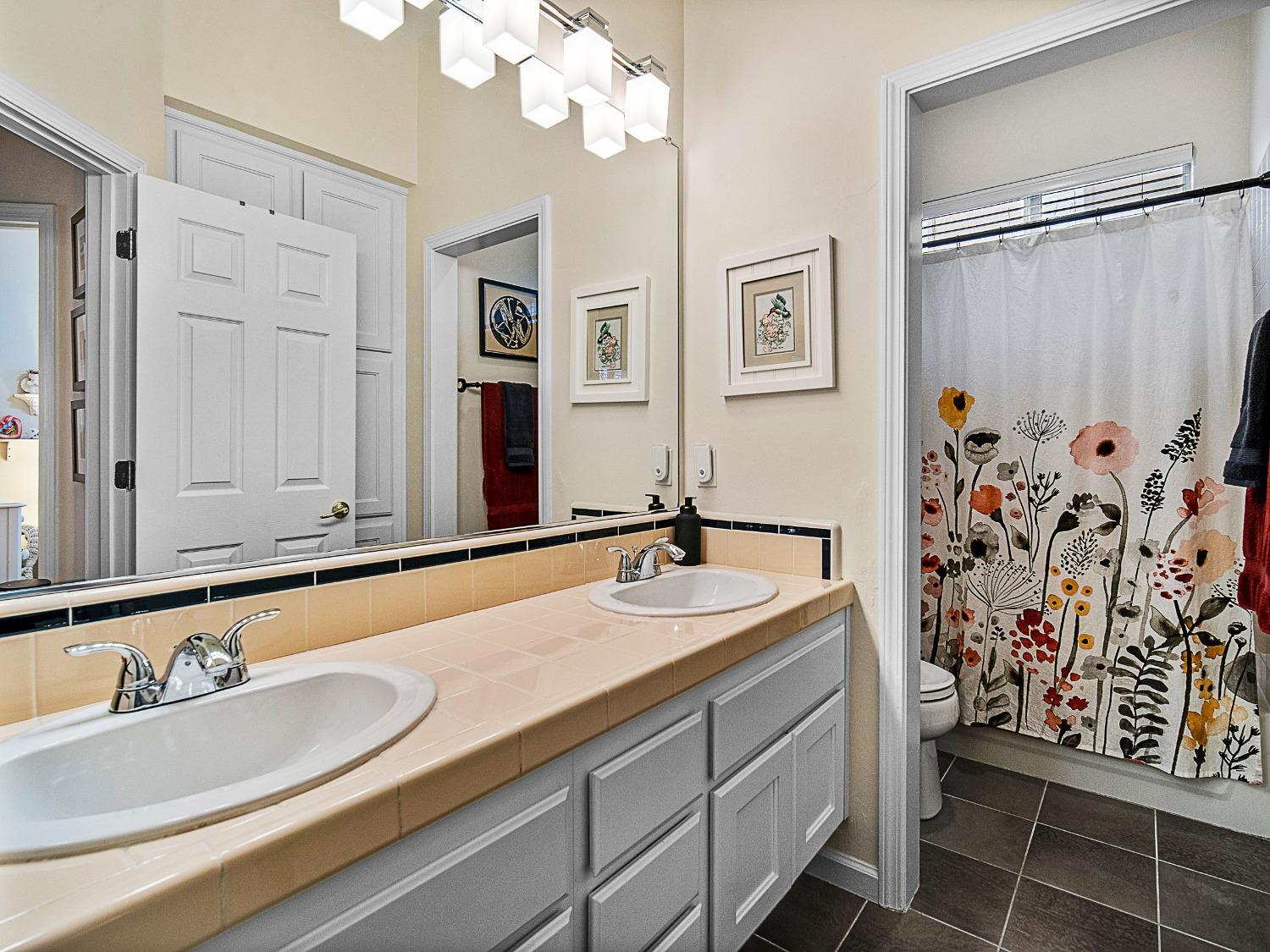 Detail Gallery Image 35 of 58 For 4108 Bayberry Cir, El Dorado Hills,  CA 95762 - 3 Beds | 2 Baths