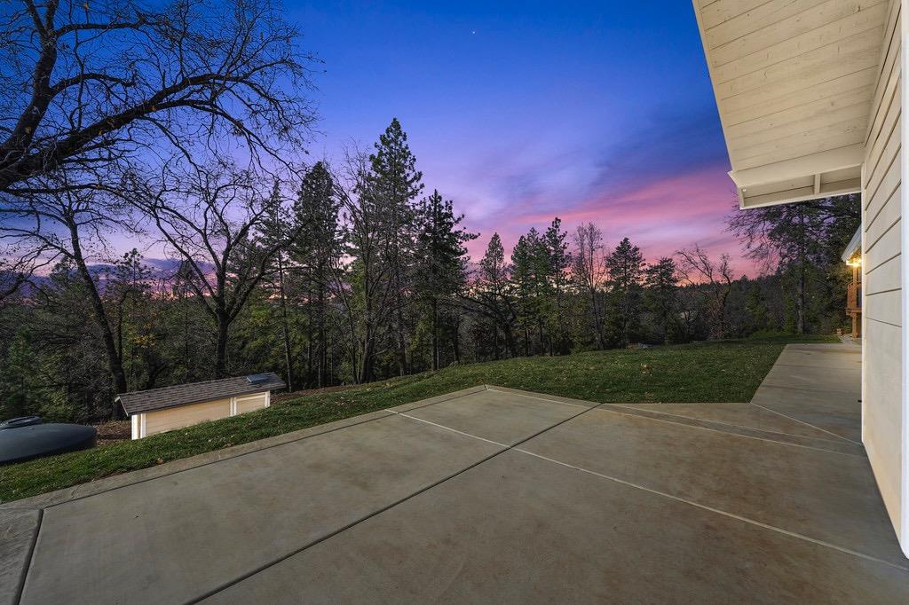 Detail Gallery Image 3 of 37 For 4574 Park Hill Dr, Placerville,  CA 95667 - 3 Beds | 2 Baths