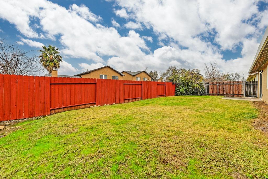 Detail Gallery Image 28 of 31 For 7085 Cloverleaf Way, Citrus Heights,  CA 95621 - 3 Beds | 2 Baths