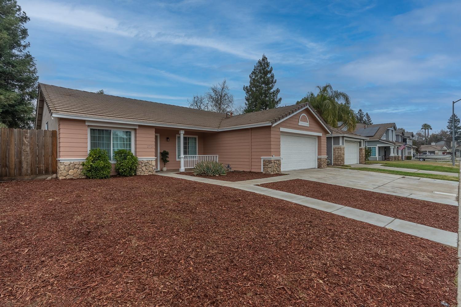 Detail Gallery Image 5 of 30 For 2729 Gleneagles Dr, Riverbank,  CA 95367 - 3 Beds | 2 Baths