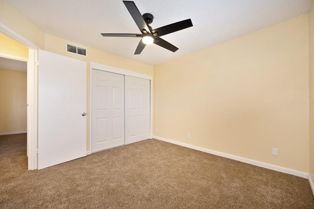 Detail Gallery Image 18 of 27 For 5653 White Fir Way #4,  Sacramento,  CA 95841 - 2 Beds | 1/1 Baths