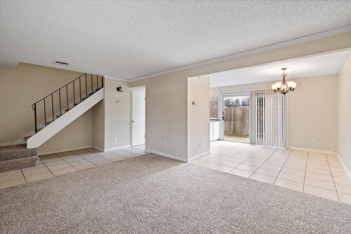 Detail Gallery Image 8 of 34 For 8625 La Riviera Dr #B,  Sacramento,  CA 95826 - 3 Beds | 1/1 Baths