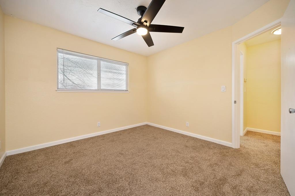 Detail Gallery Image 20 of 27 For 5653 White Fir Way #4,  Sacramento,  CA 95841 - 2 Beds | 1/1 Baths