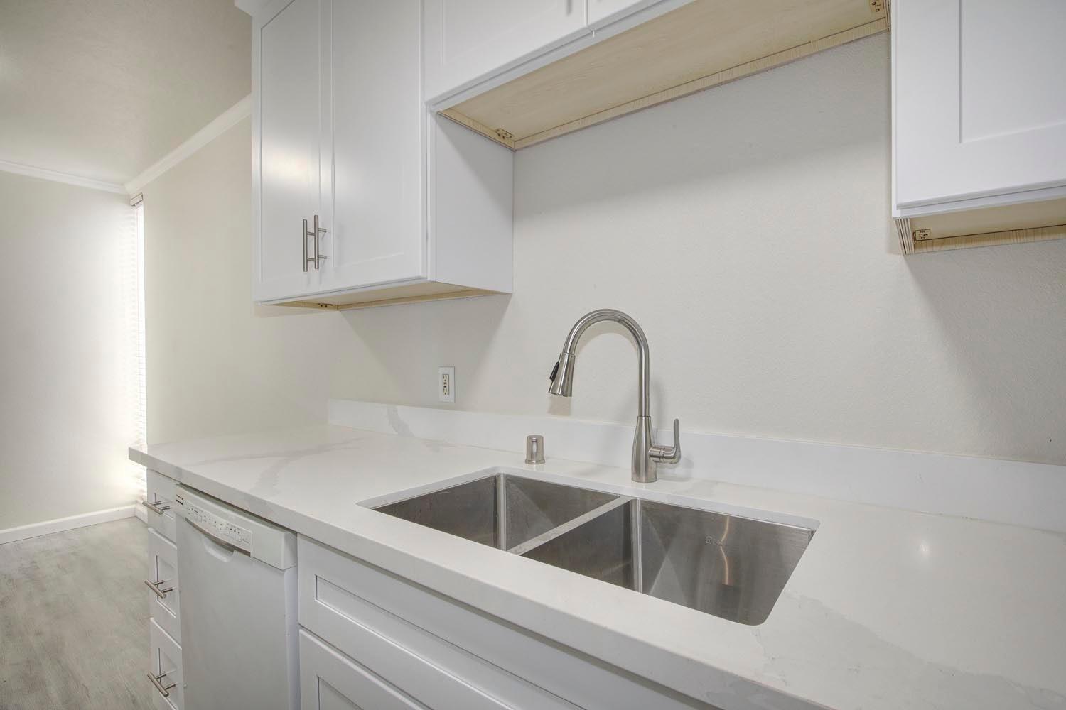 Detail Gallery Image 20 of 33 For 863 Woodside Ln #10,  Sacramento,  CA 95825 - 2 Beds | 1 Baths