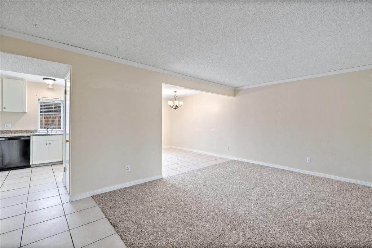 Detail Gallery Image 12 of 34 For 8625 La Riviera Dr #B,  Sacramento,  CA 95826 - 3 Beds | 1/1 Baths