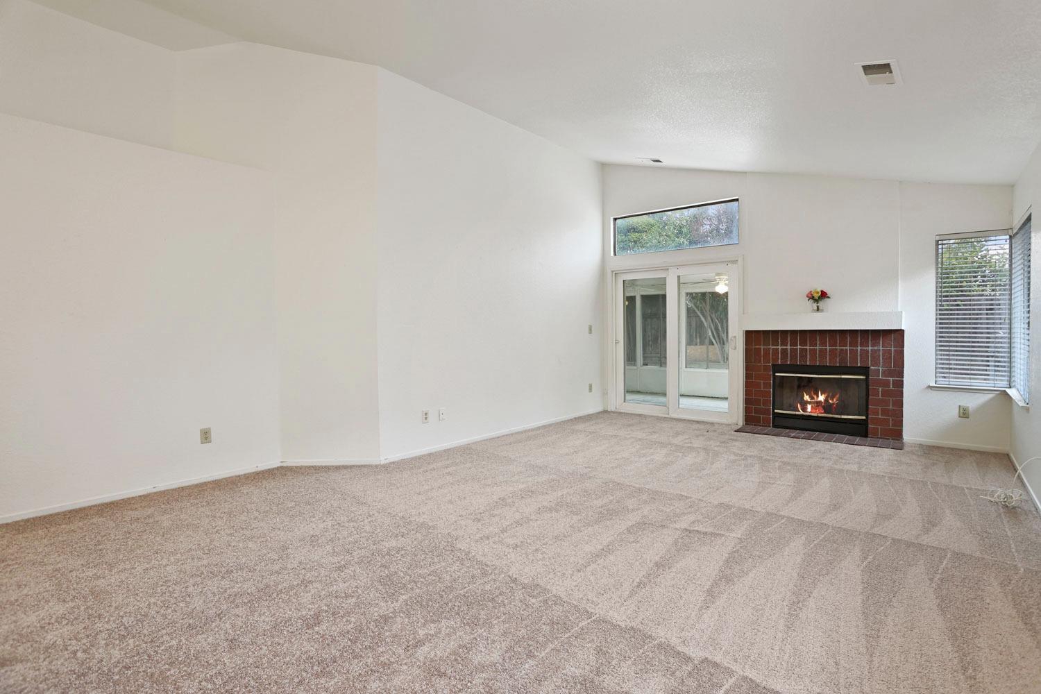 Detail Gallery Image 6 of 30 For 2109 E Euclid Ave, Stockton,  CA 95205 - 3 Beds | 2 Baths