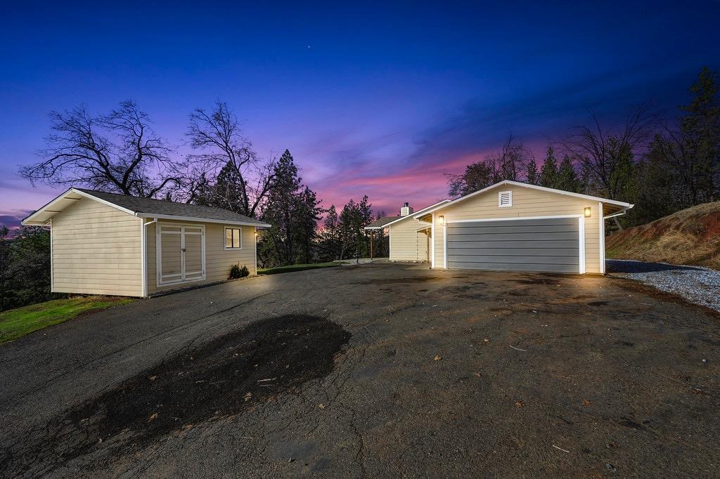 Detail Gallery Image 2 of 37 For 4574 Park Hill Dr, Placerville,  CA 95667 - 3 Beds | 2 Baths