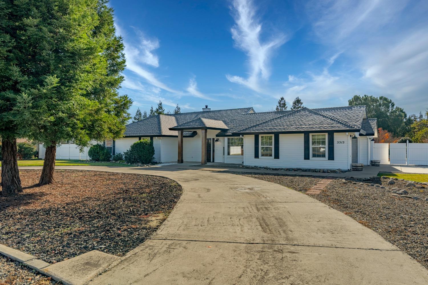 Detail Gallery Image 5 of 76 For 5515 Mulberry Ave, Atwater,  CA 95301 - 3 Beds | 2 Baths