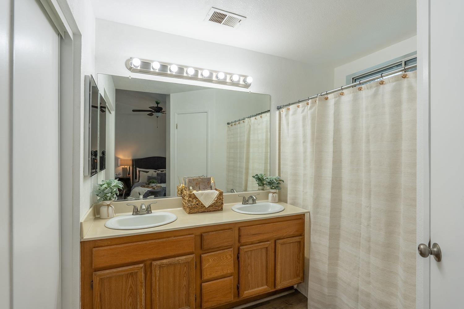 Detail Gallery Image 21 of 30 For 2729 Gleneagles Dr, Riverbank,  CA 95367 - 3 Beds | 2 Baths