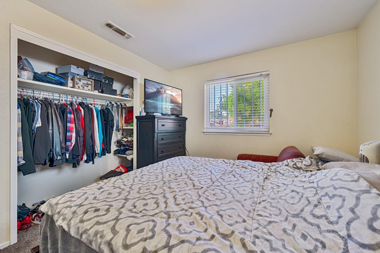 Detail Gallery Image 16 of 25 For 427 S Golden Gate Ave, Stockton,  CA 95205 - 3 Beds | 2 Baths