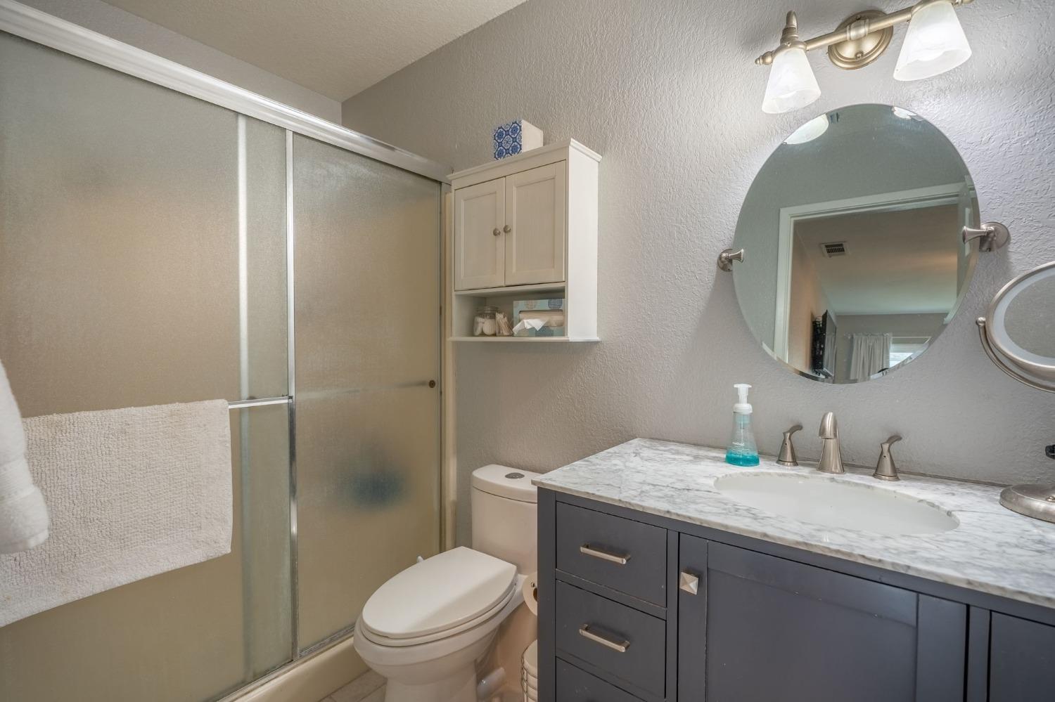 Detail Gallery Image 14 of 18 For 1913 Oostburg Ct, Modesto,  CA 95356 - 3 Beds | 2 Baths