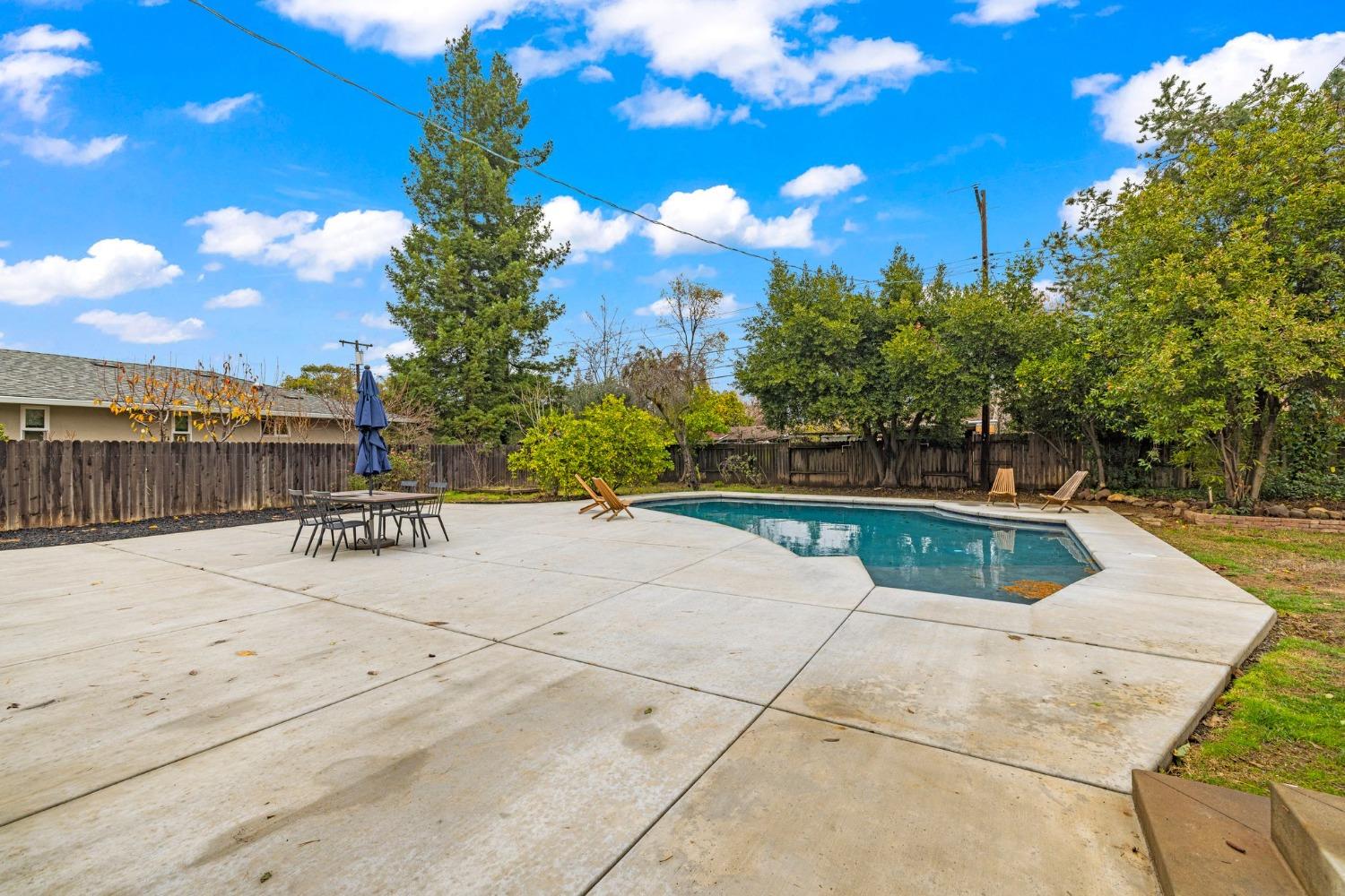 Detail Gallery Image 51 of 58 For 1228 El Toro Way, Sacramento,  CA 95864 - 3 Beds | 2/1 Baths