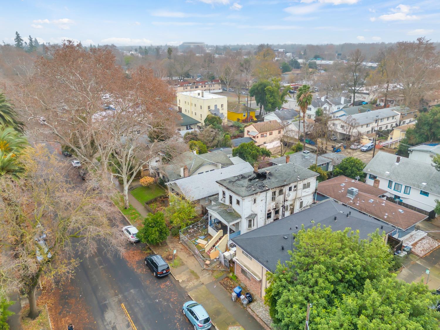 Detail Gallery Image 9 of 15 For 1504 U St, Sacramento,  CA 95818 - 7 Beds | 4 Baths